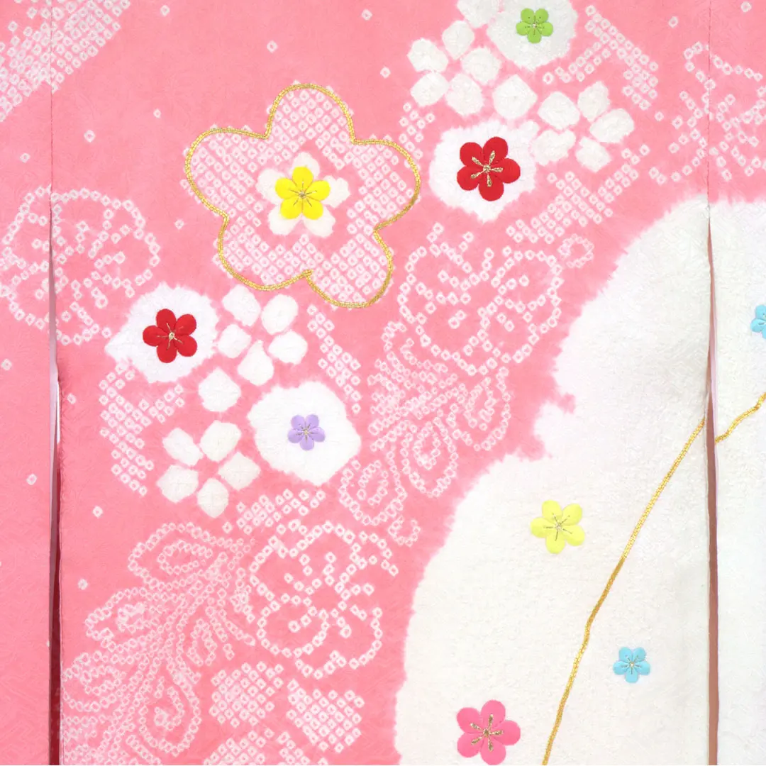 お宮参り産着／ピンク地に絞りの花文様と雪輪の祝い着／女児 | お