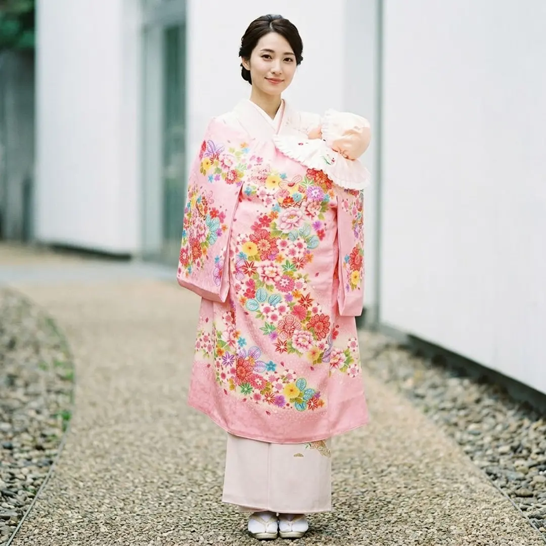 お宮参り産着／ピンク地に花尽くしの祝い着／女児