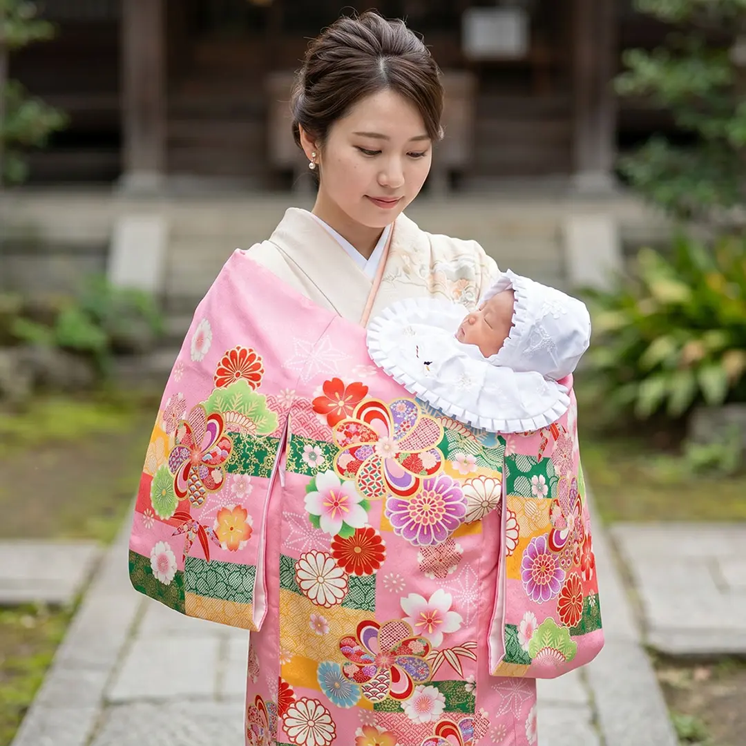お宮参り産着／ピンク地にねじり梅と桜の祝い着／女児（ポリエステル
