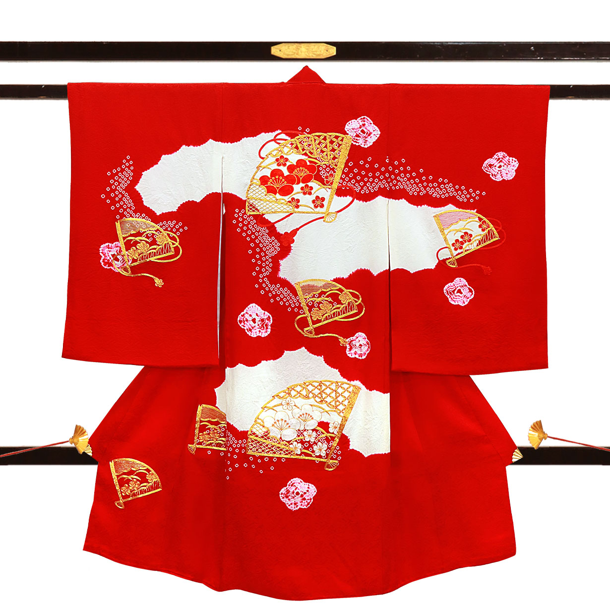 【新品】日本製 京疋田染め 金刺繍入り❗️お宮参り 産着 襦袢付 新品たとう紙付 新品】日本製 京疋田染め 金刺繍入り❗️お宮参り 産着 襦袢付