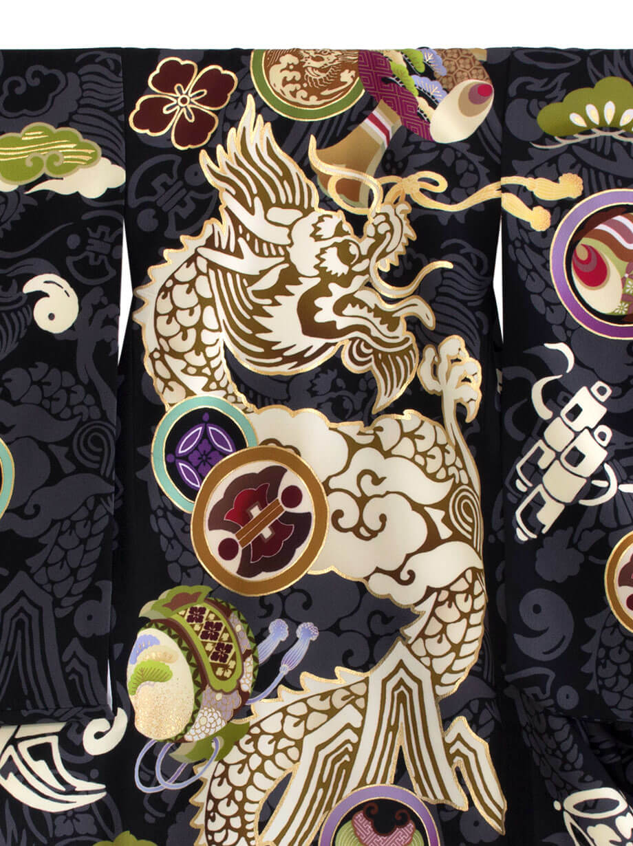 お宮参り産着レンタル／《芸艸堂/UNSODO》黒地に吉祥龍と宝尽くしの