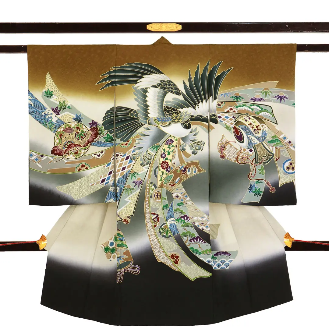 お宮参り産着／唐茶地に鷹と熨斗目の祝い着／男児／正面