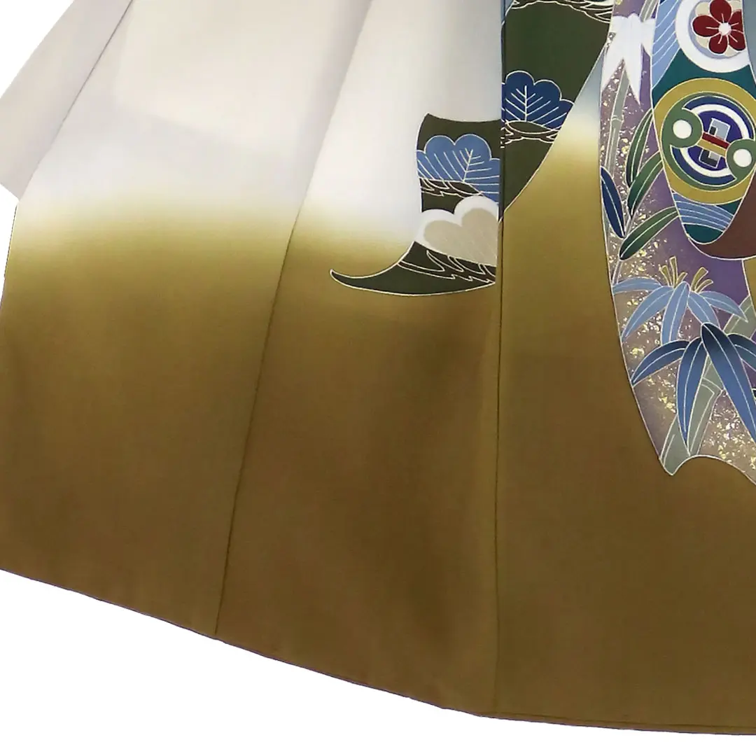 お宮参り産着／桑茶色に鷹と熨斗の祝い着／男児／左裾詳細