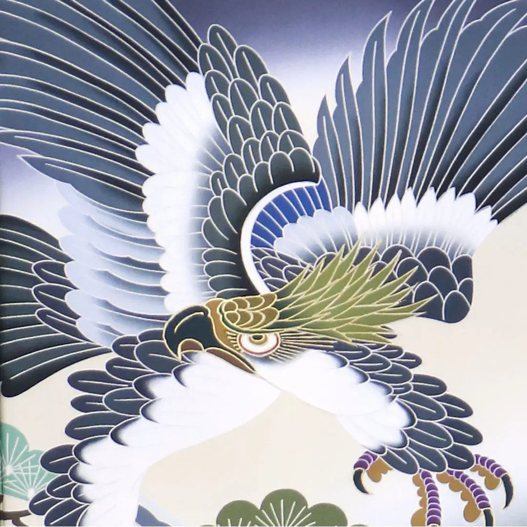 お宮参り産着／青褐（あおかち）色に鷹や巻物の祝い着／男児／背中の柄詳細