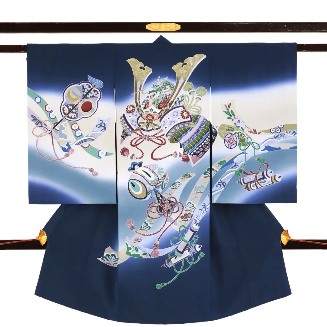 お宮参り産着／紺地に兜や熨斗の祝い着／男児