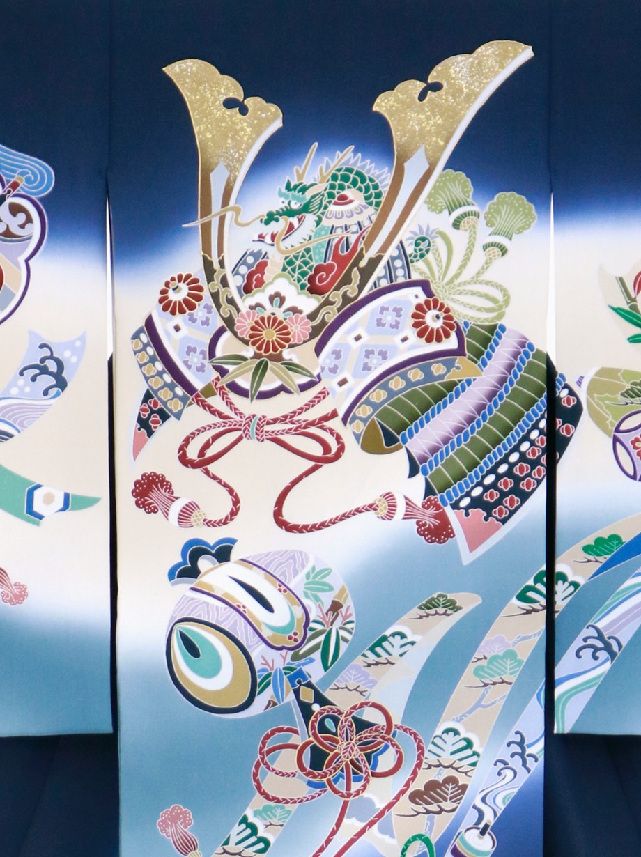 紺地に兜や熨斗の祝い着（産着）／男児