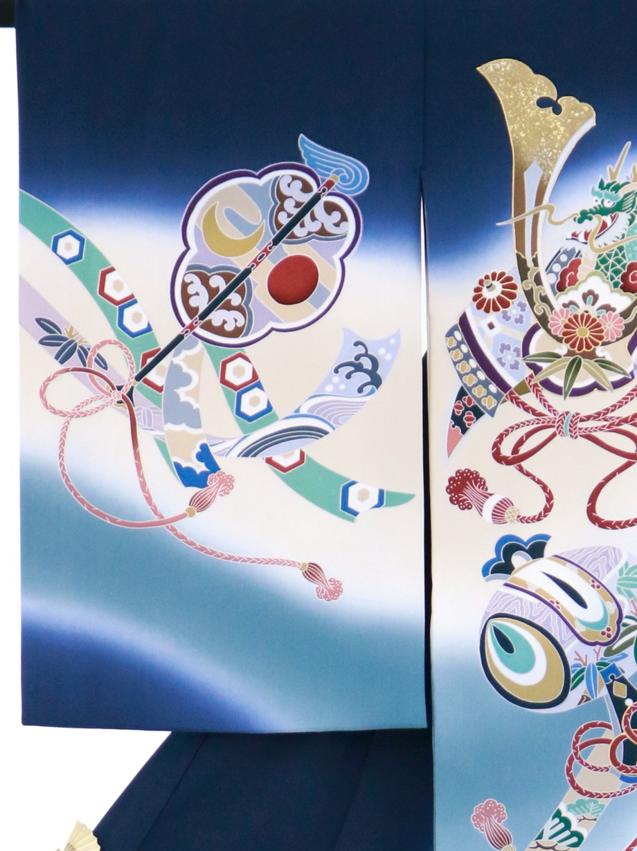 紺地に兜や熨斗の祝い着（産着）／男児