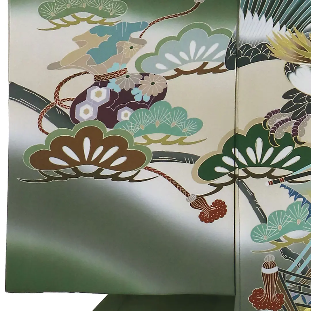 お宮参り産着／深緑地に鷹と宝船の祝い着／男児／左袖詳細
