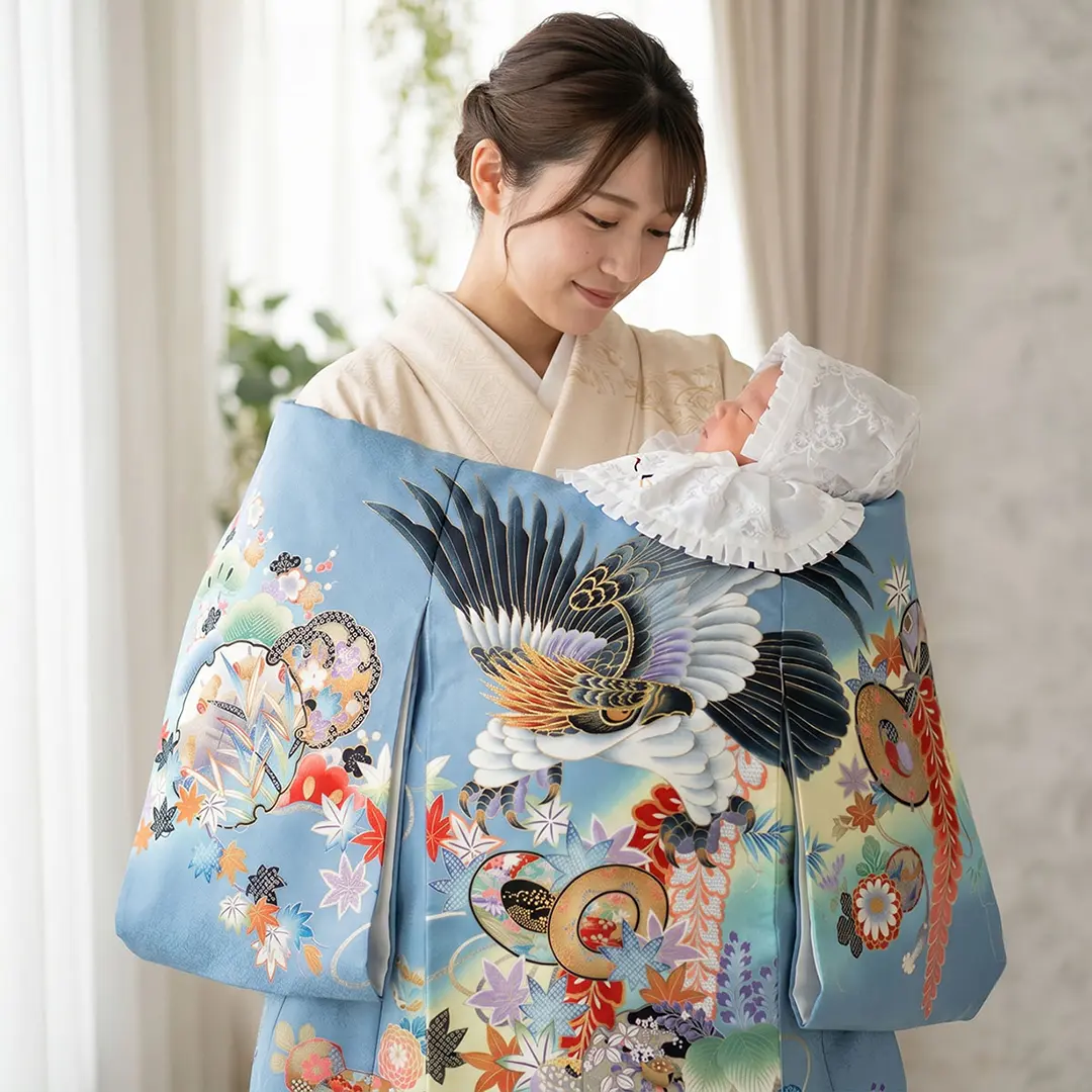 お宮参り産着／薄花色（うすはないろ）に鷹と鼓の祝い着／男児（ポリエステル）／着用イメージ