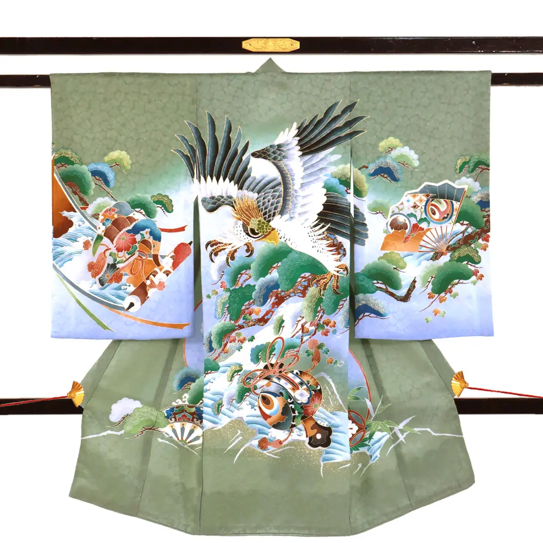 お宮参り産着／薄抹茶色に鷹の祝い着／男児