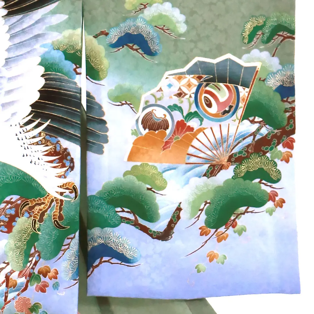 お宮参り産着／薄抹茶色に鷹の祝い着／男児／右袖詳細