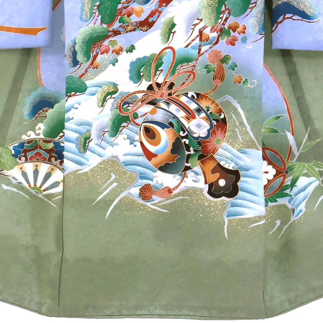 お宮参り産着／薄抹茶色に鷹の祝い着／男児／裾中央詳細