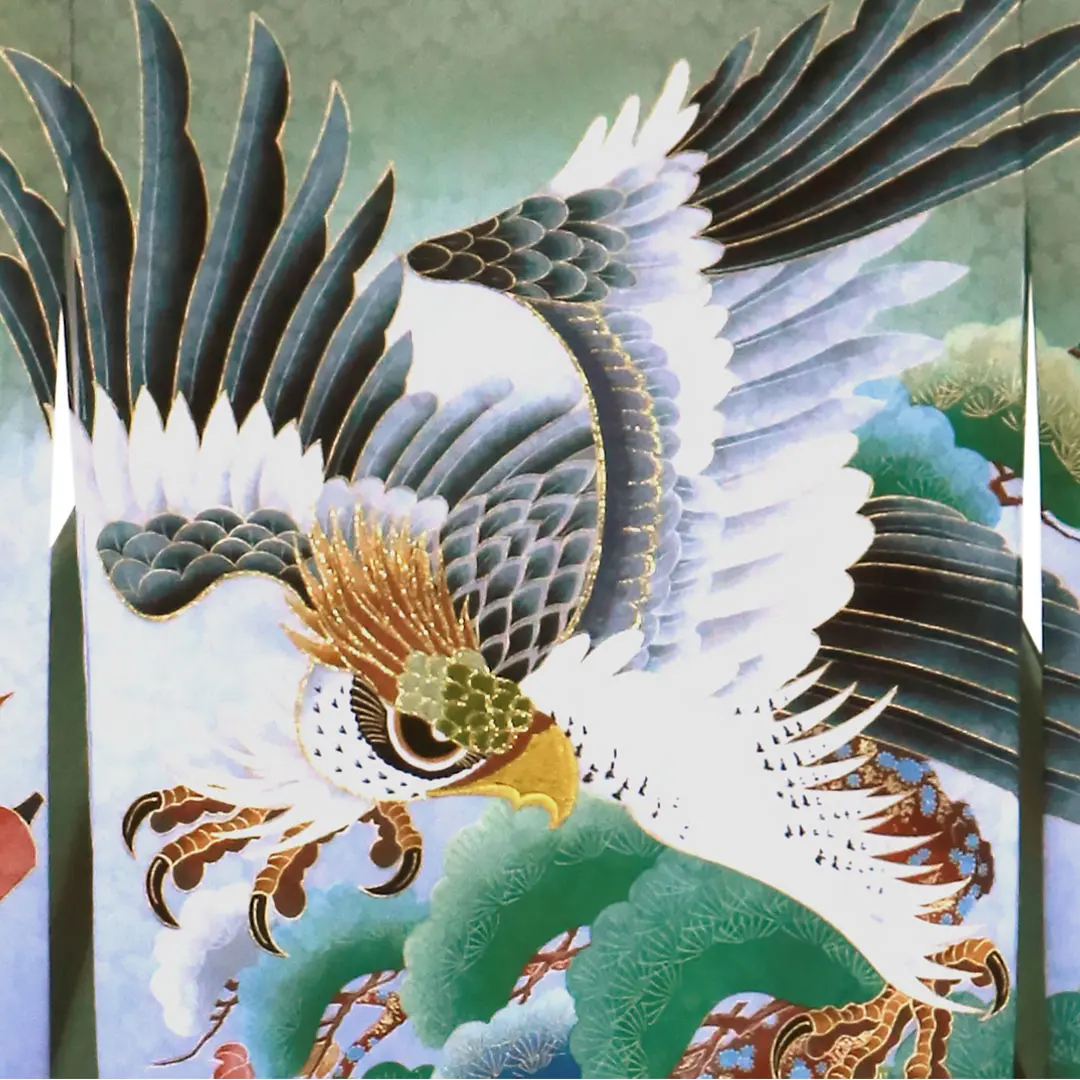 お宮参り産着／薄抹茶色に鷹の祝い着／男児／背中の柄詳細