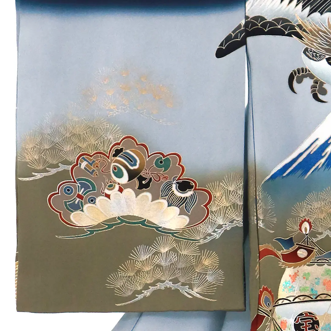 お宮参り産着／紺地に鷹と富士山、宝船の祝い着／男児／左袖詳細