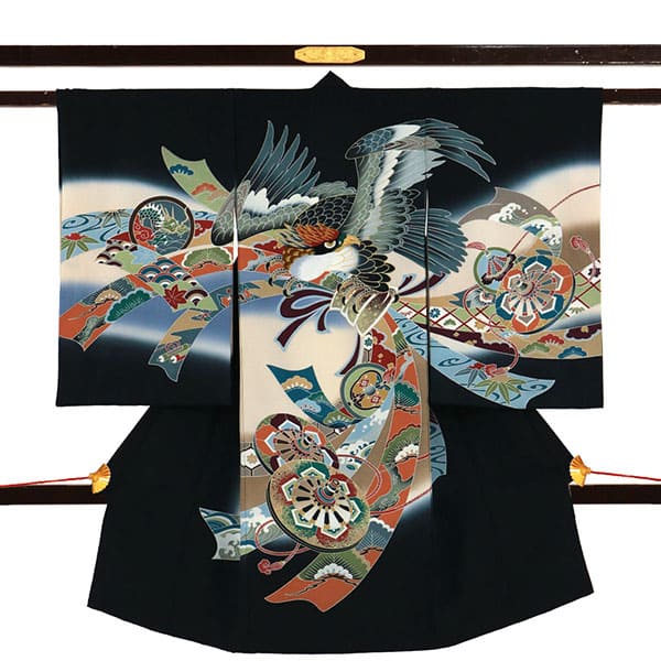 黒地に鷹に束ね熨斗の祝い着（産着）／男児