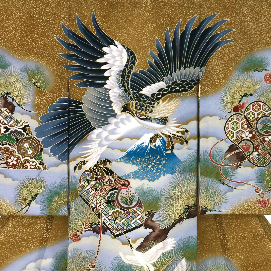 お宮参り産着／桑茶に金箔、鷹と富士の祝い着／男児／背中詳細