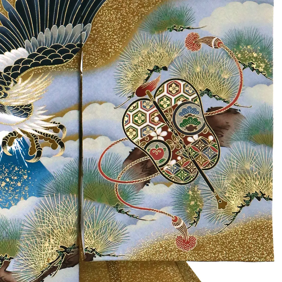 お宮参り産着／桑茶に金箔、鷹と富士の祝い着／男児／右袖詳細