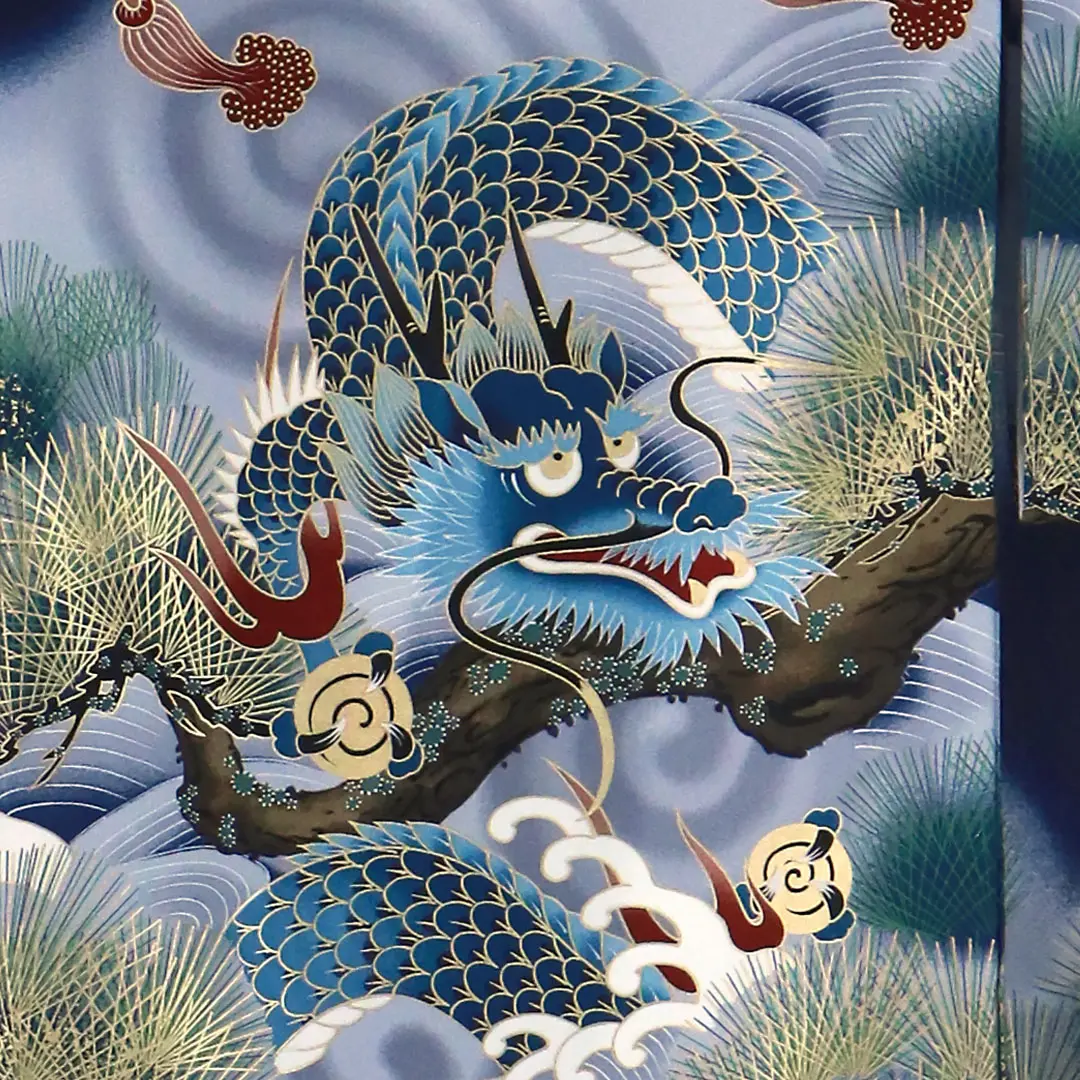 お宮参り産着／紺地に兜と龍の祝い着／男児／龍詳細