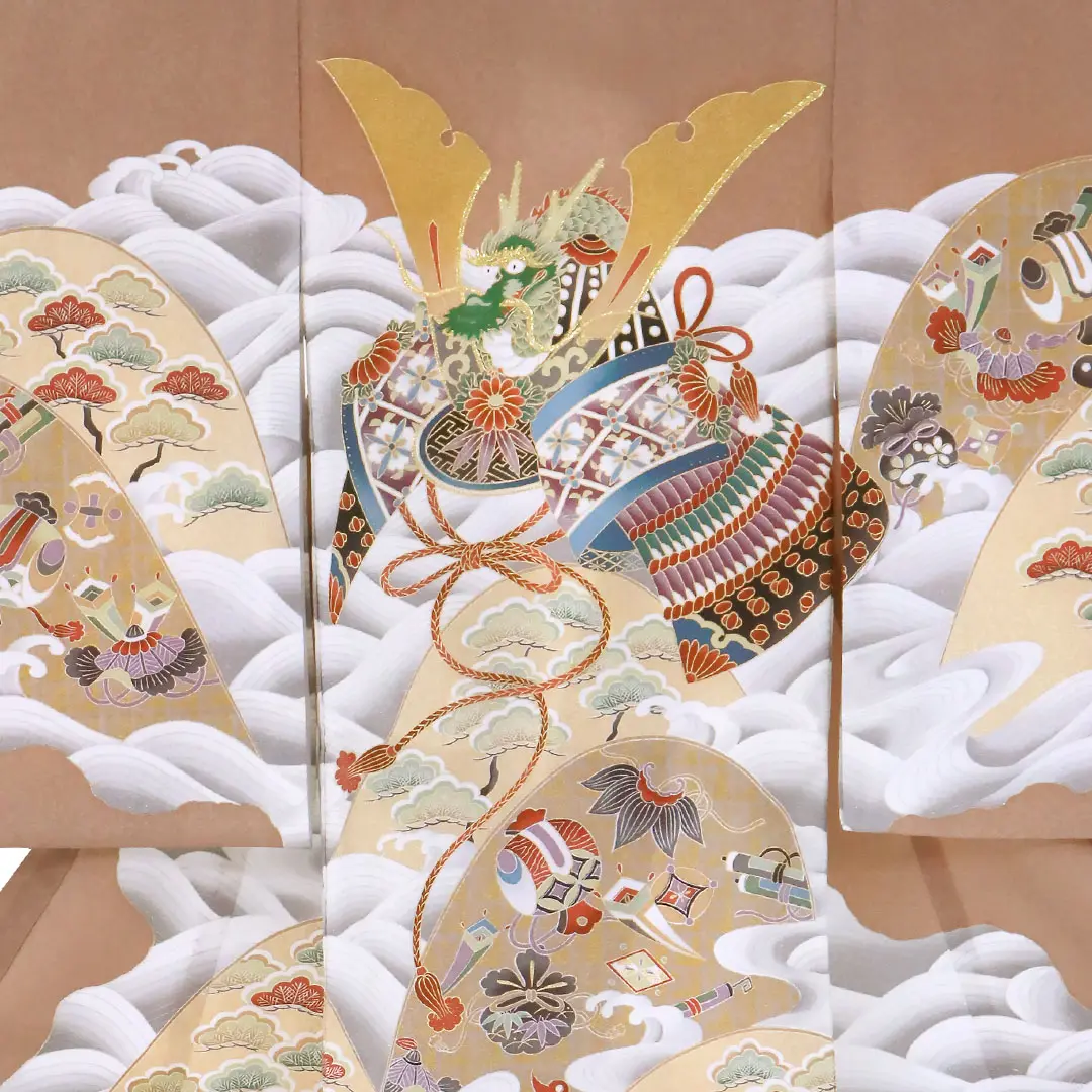 お宮参り産着／白茶に兜、山と波の祝い着／男児／背中詳細