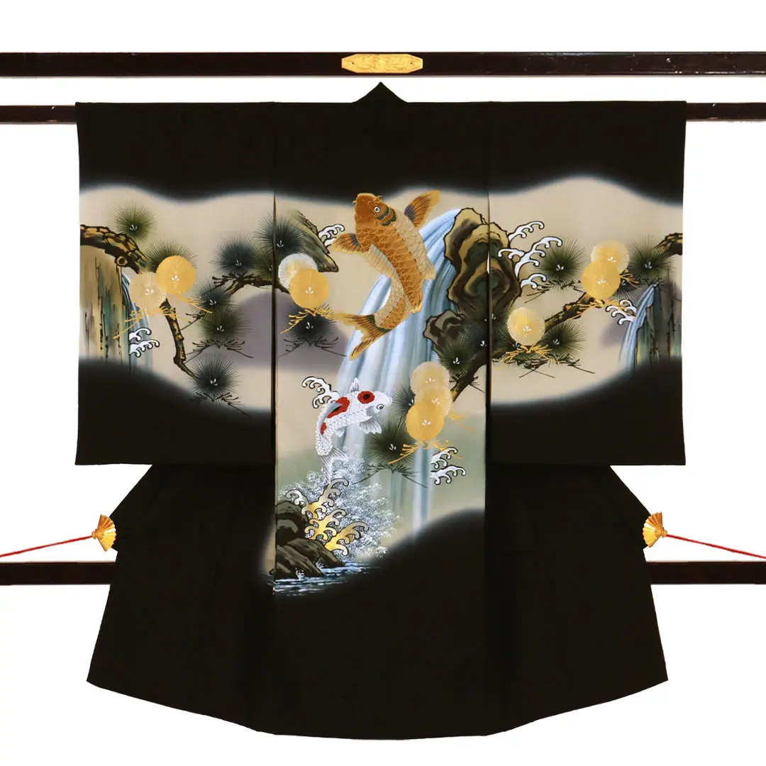 【新品】お宮参り用　掛け着　黒地に華やかな絵柄の着物　お祝い着 新品】お宮参り用 掛け着 黒地に華やかな絵柄の着物 お祝い着 【公式通販】