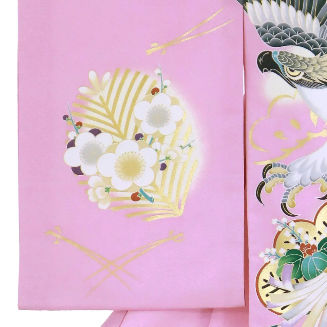 菖蒲（あやめ）色に鷹と松・梅の祝い着（産着）／男児（ポリエステル）／左袖詳細
