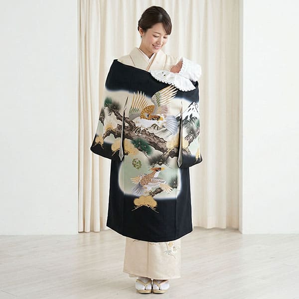【総刺繍】 お宮参り産着／黒地の鷹と富士山、松の祝い着／男児