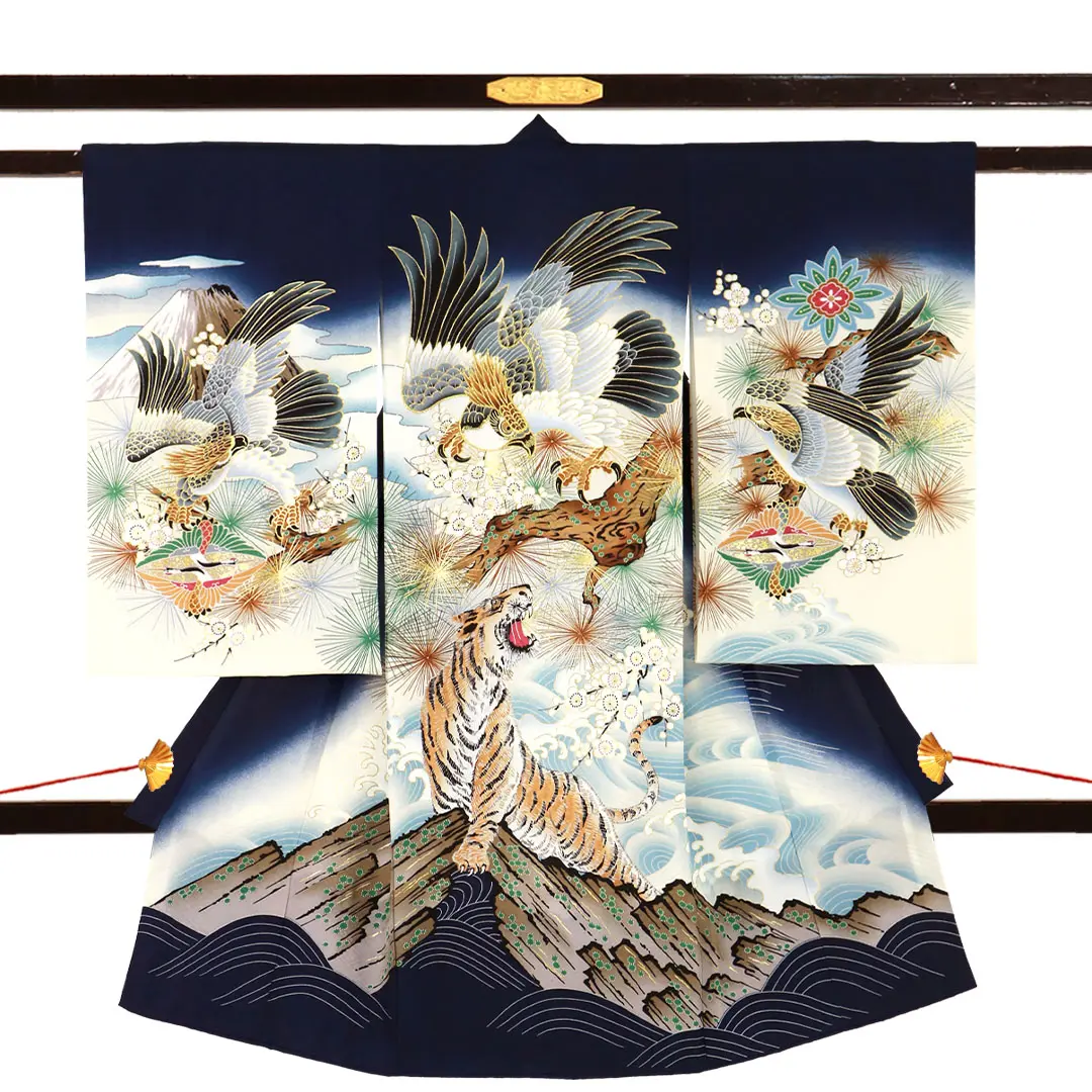 ミニチュア着物　虎柄　さくら8ページ お宮参り産着レンタル／紺地に鷹と虎の祝い着／男児 | お宮参りの産着