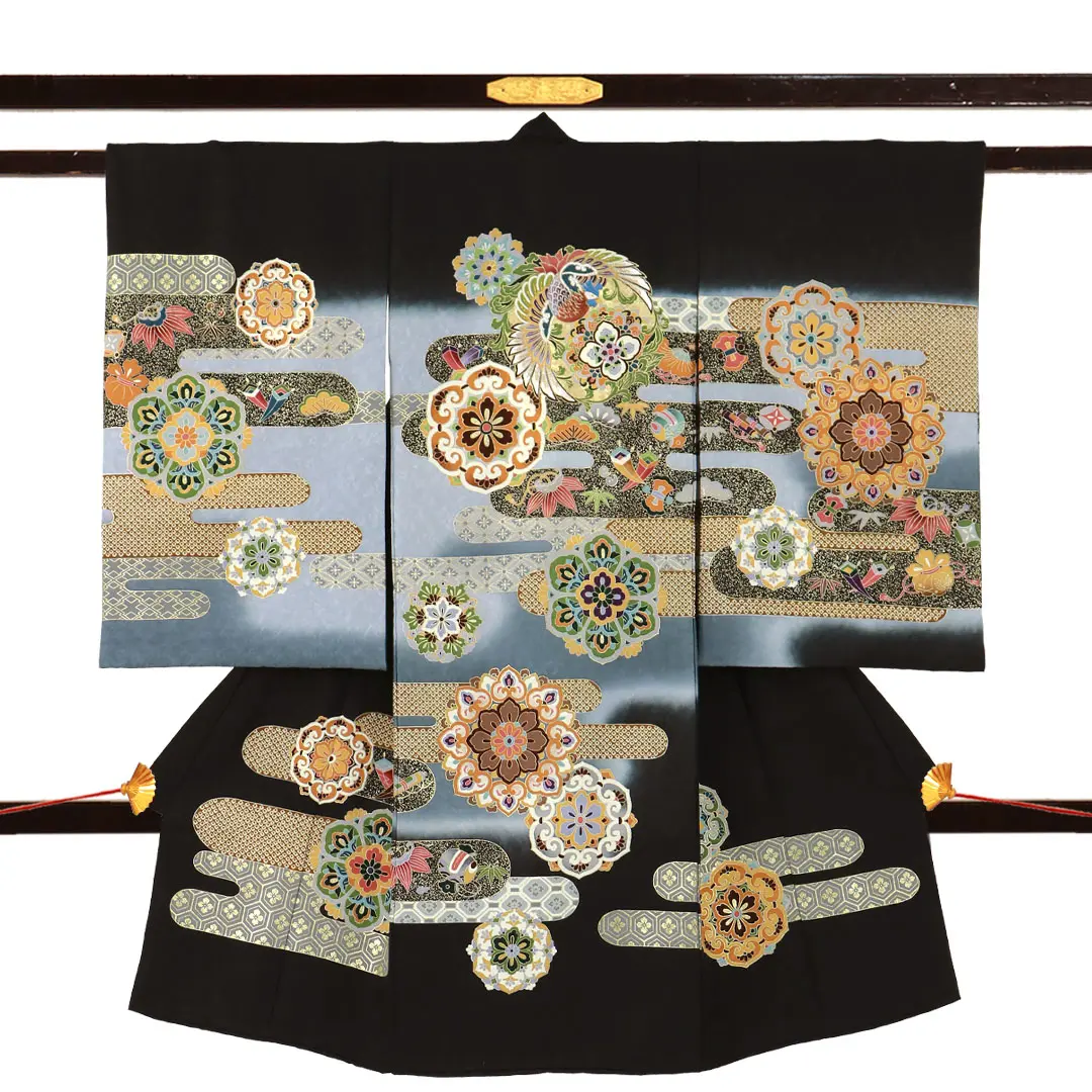 お宮参り産着／黒地に鳳凰と華紋の祝い着／男児