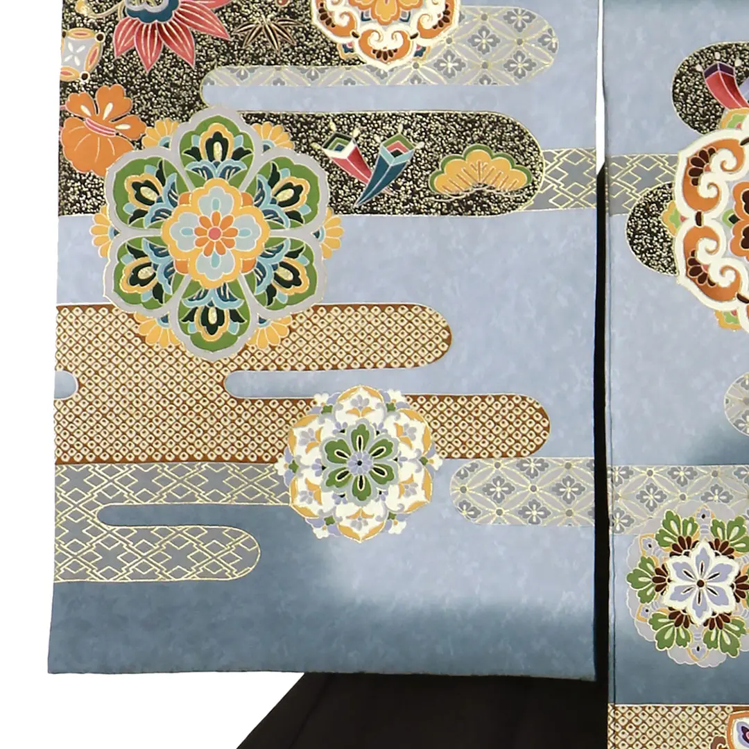 お宮参り産着／黒地に鳳凰と華紋の祝い着／男児／左袖詳細