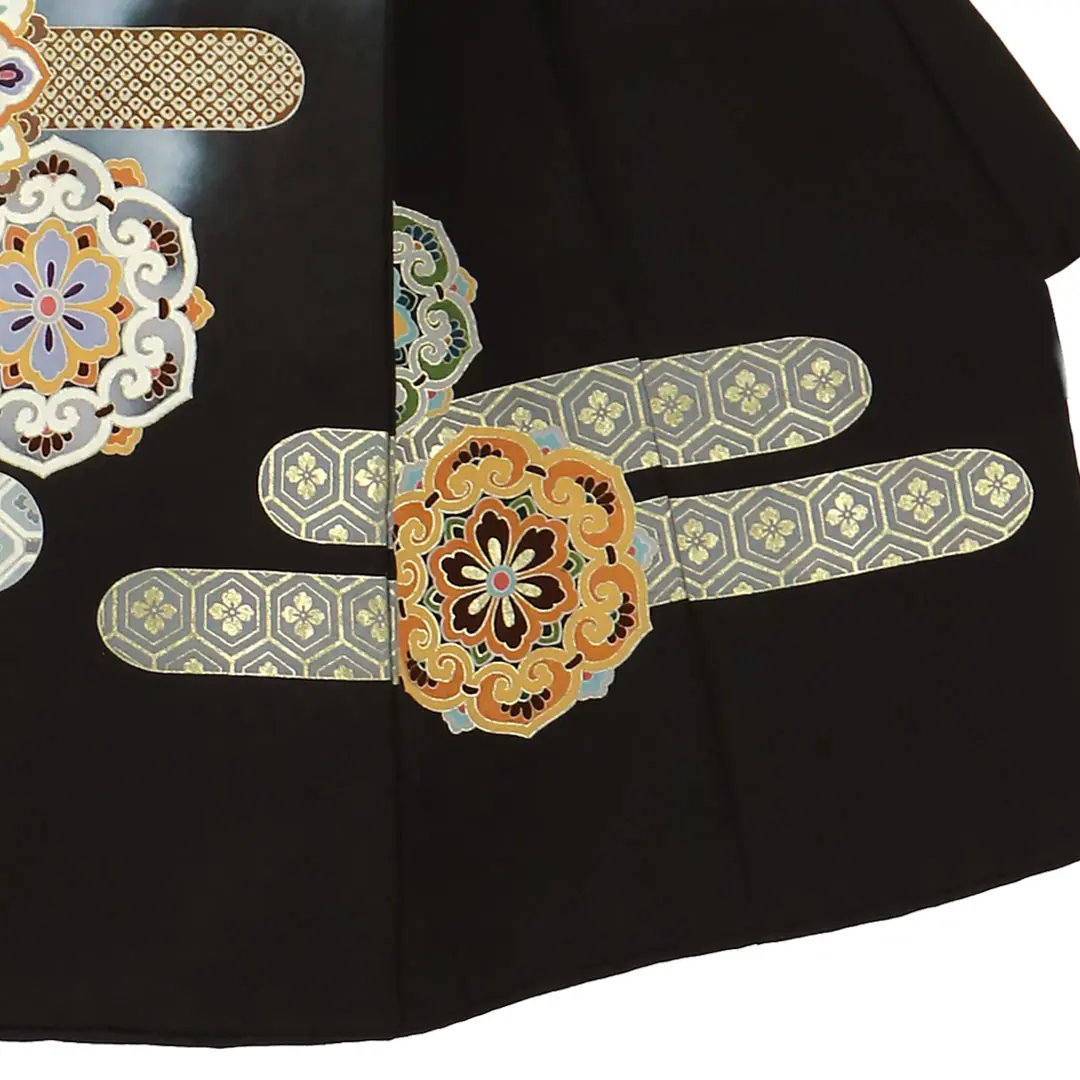 お宮参り産着／黒地に鳳凰と華紋の祝い着／男児／右裾詳細