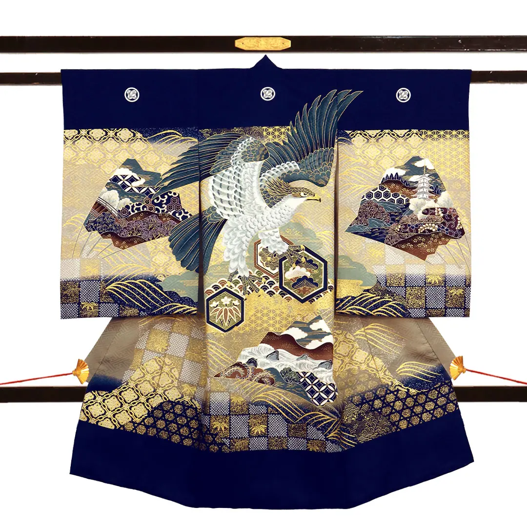 【五つ紋】お宮参り産着／紺地に鷹と亀甲、波の祝い着／男児