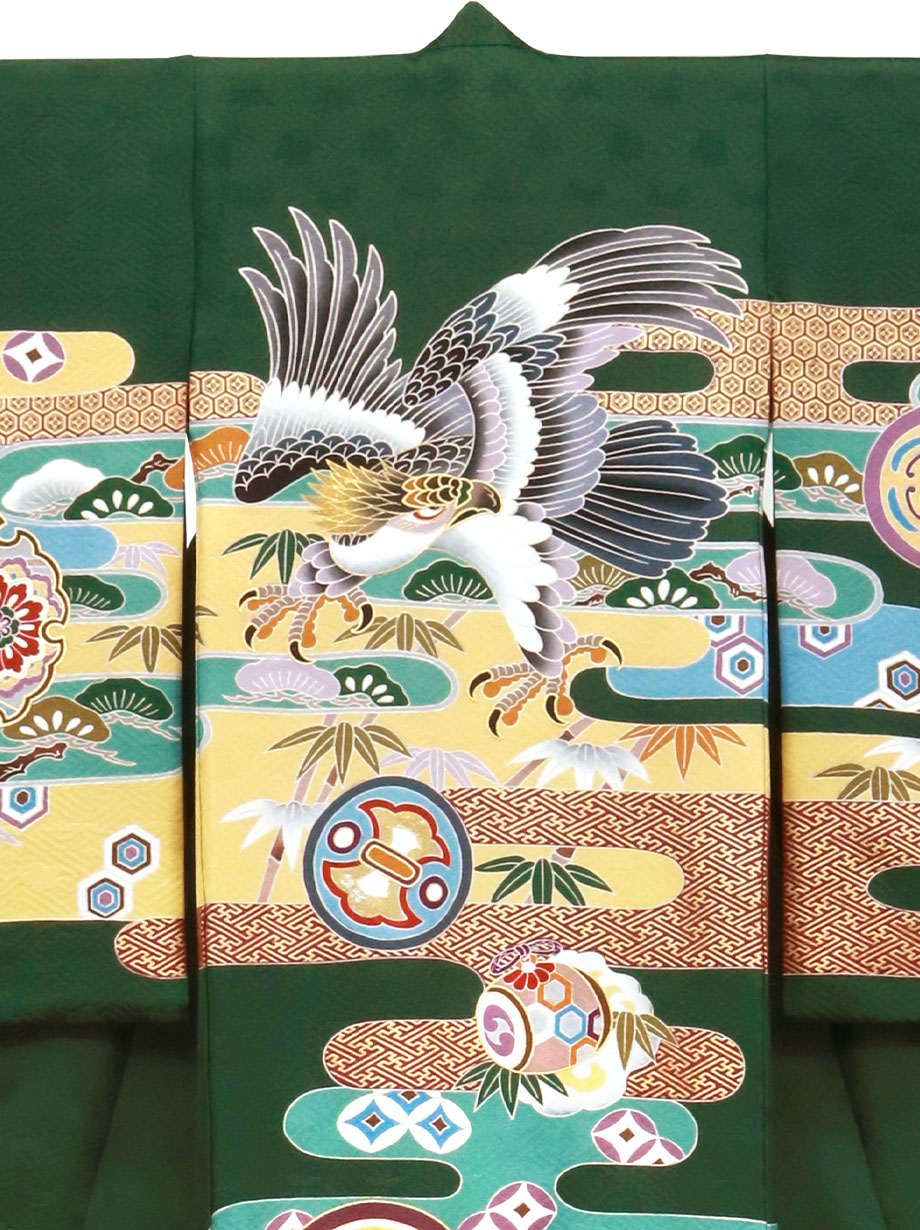 緑地に鷹とエ霞文に祝い袋の祝い着（産着）／男児