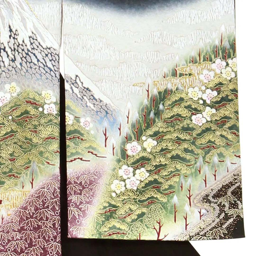 お宮参り産着／黒地に富士山と松竹梅の祝い着／男児／右袖詳細