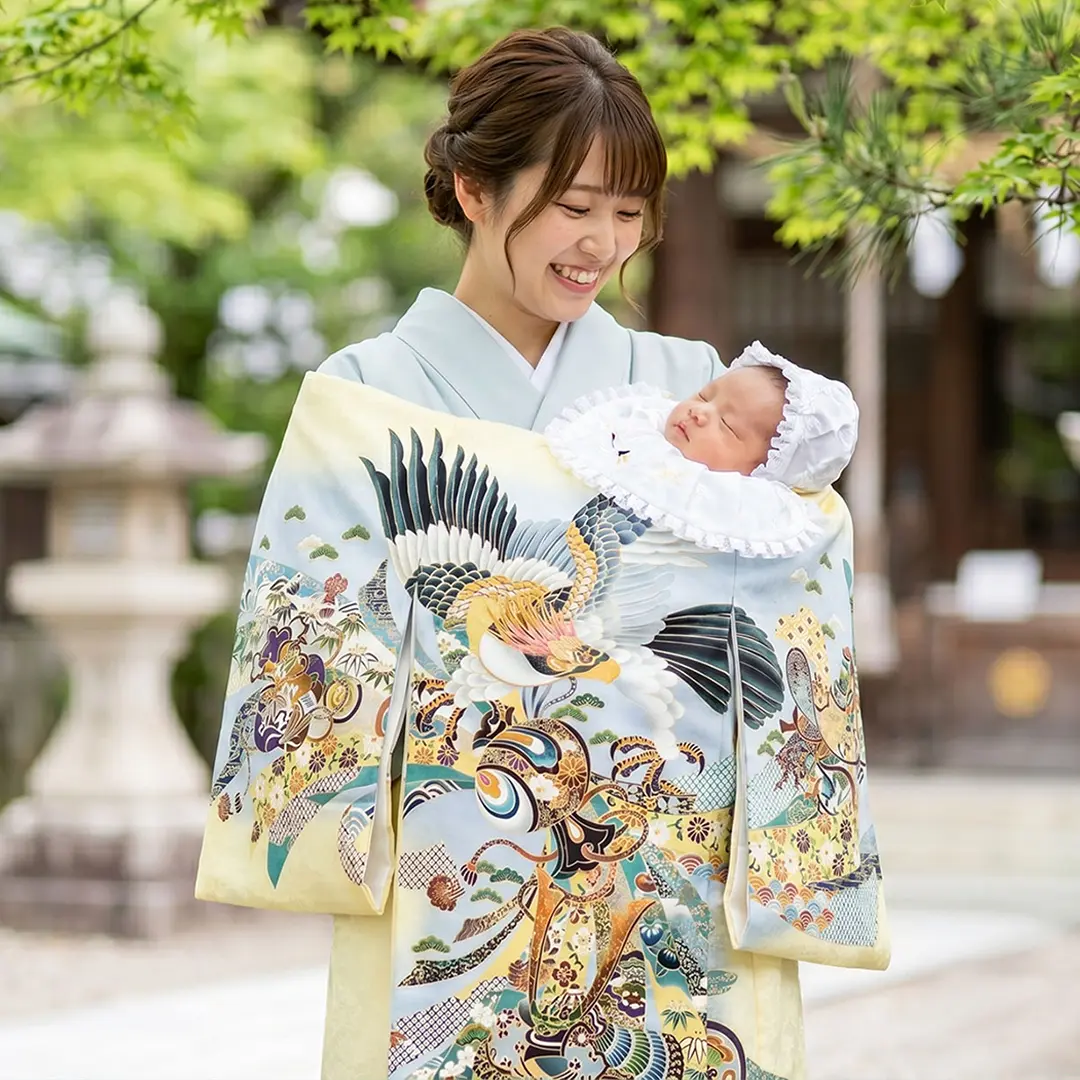 お宮参り　産着　祝い着　美品 お宮参り産着／クリーム地に鷹と束ね熨斗、兜の祝い着／男児 | お