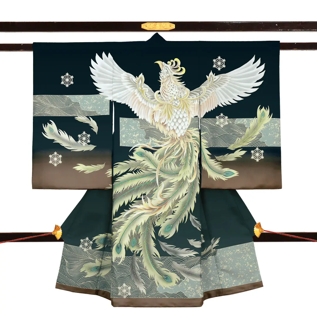 お宮参り産着／黒地に鳳凰と雪の結晶の祝い着／男児（ポリエステル）