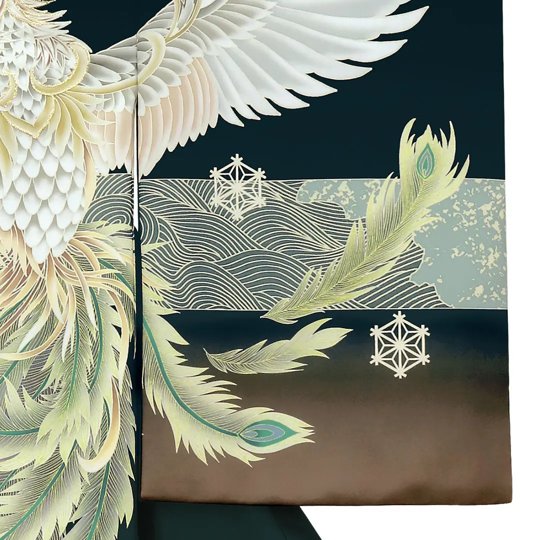 お宮参り産着／黒地に鳳凰と雪の結晶の祝い着／男児（ポリエステル）／右袖詳細