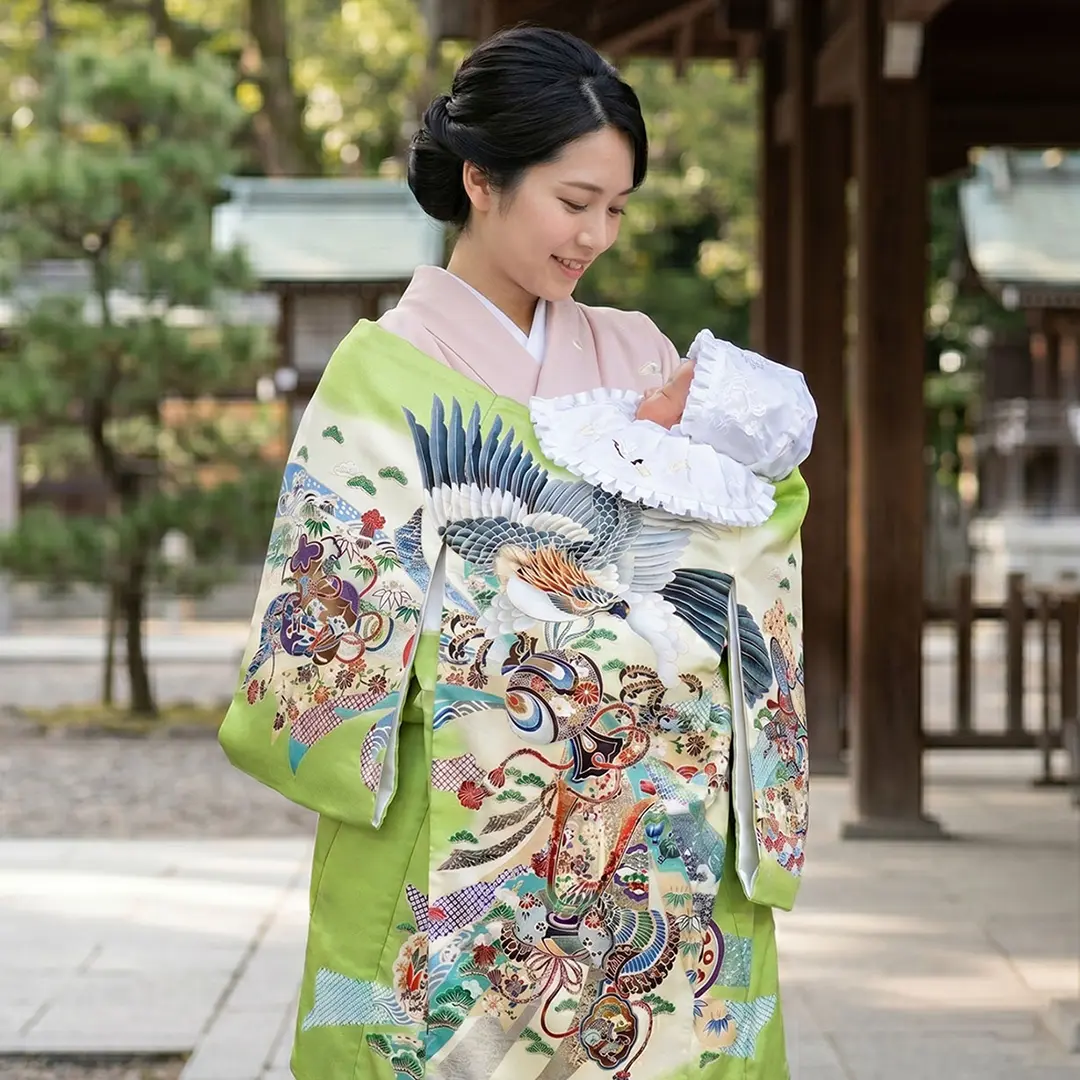 お宮参り産着／黄緑地に鷹と束ね熨斗の祝い着／男児（ポリエステル