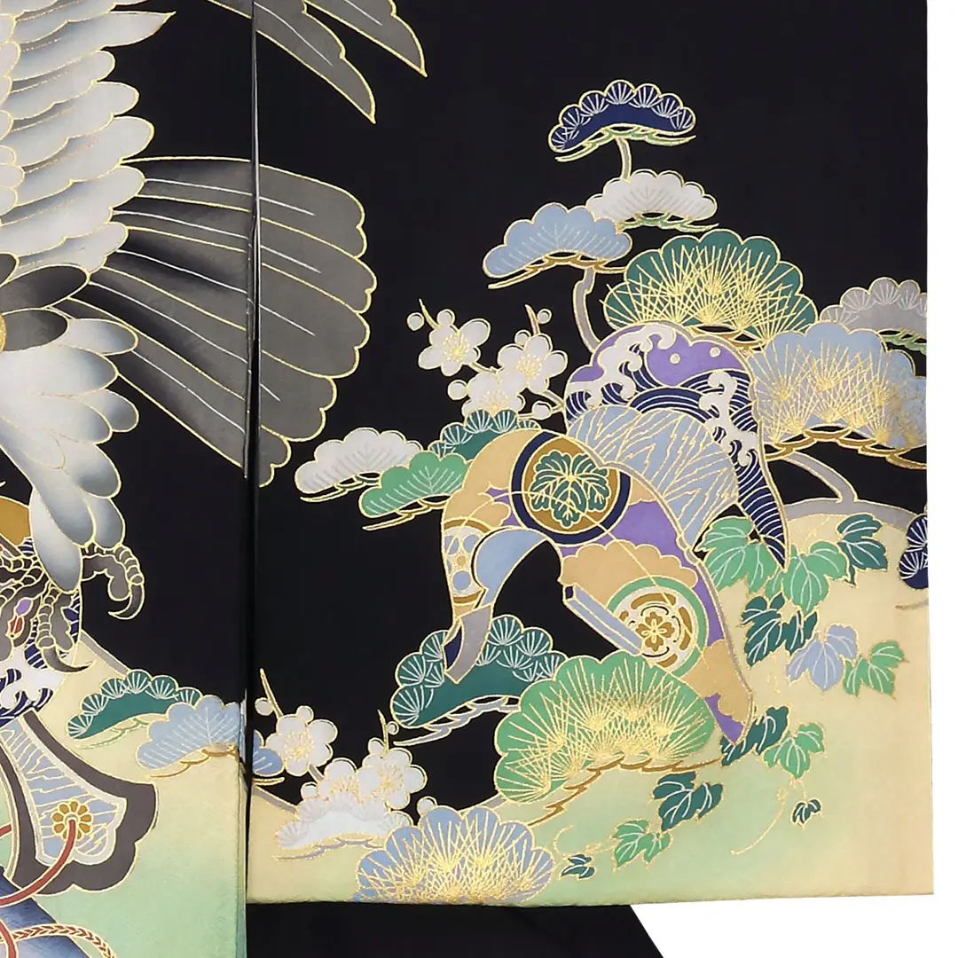 お宮参り産着／黒地に鷹と富士山の祝い着／男児／右袖詳細