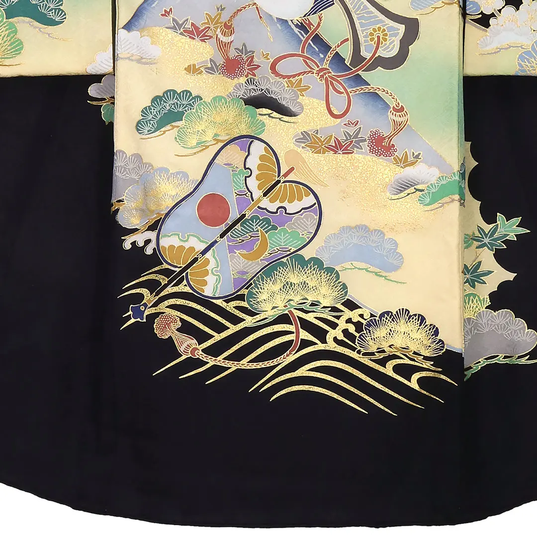 お宮参り産着／黒地に鷹と富士山の祝い着／男児／裾中央詳細