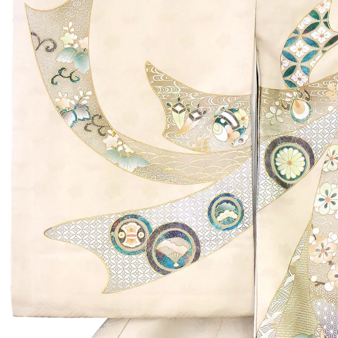 お宮参り産着／ベージュ地に束ね熨斗の祝い着／男女兼用／左袖詳細