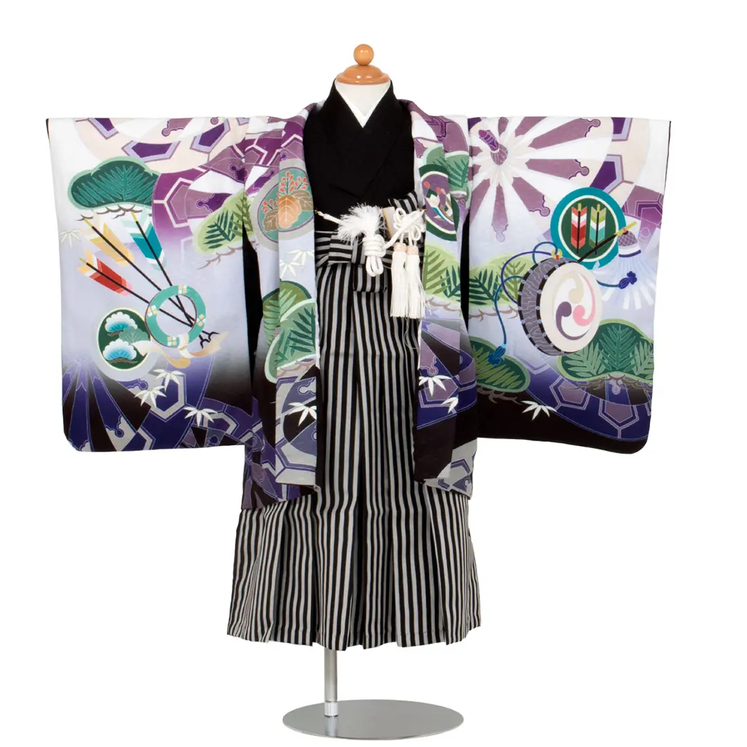 紫と白地に兜 黒縞の袴／七五三・三歳男の子・袴 | 宅配着物レンタルの