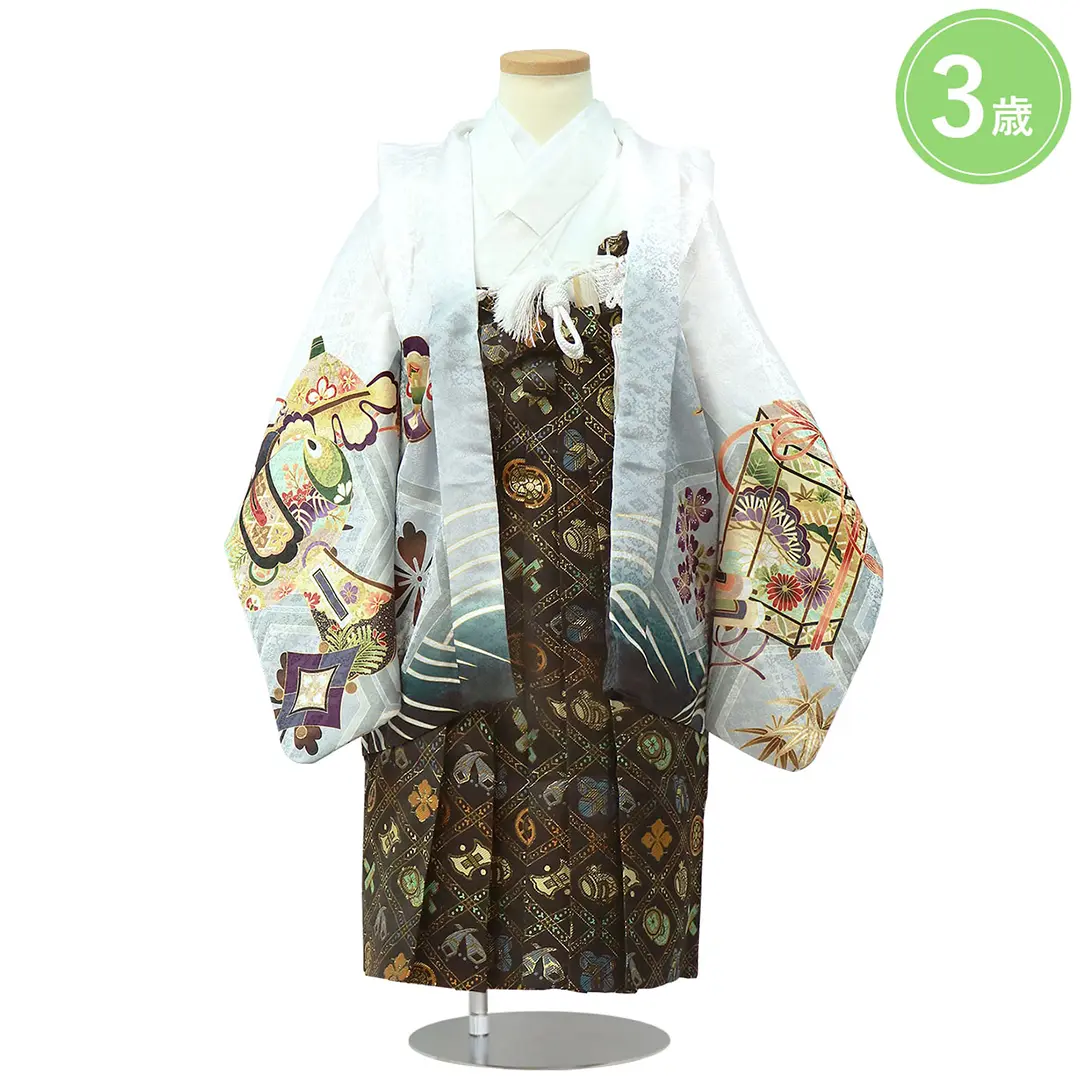 白地に鷹と束ね熨斗、黒の袴／七五三・三歳男の子・袴