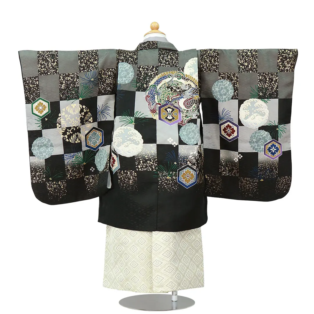 黒地に龍と市松、白グレーの袴／七五三・三歳男の子・袴