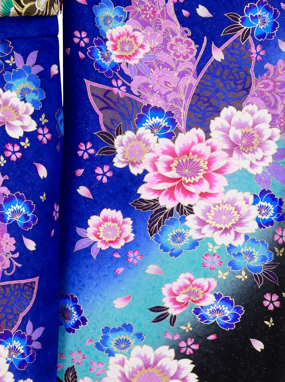 青地に小花の振袖／Queenサイズ | 宅配着物レンタルの京都かしきもの