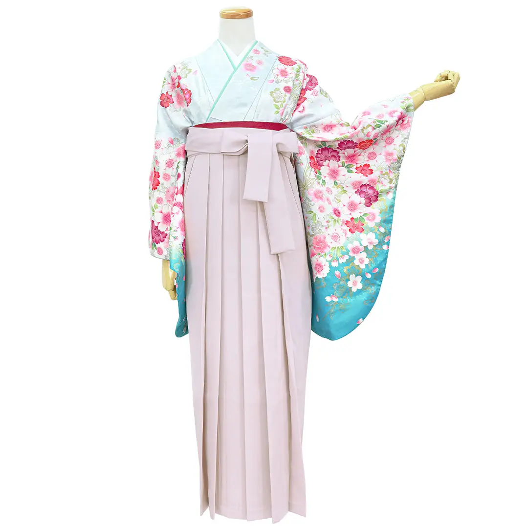 淡水色地に桜・くすみピンク袴（無地）（二尺袖）／卒業式／正面