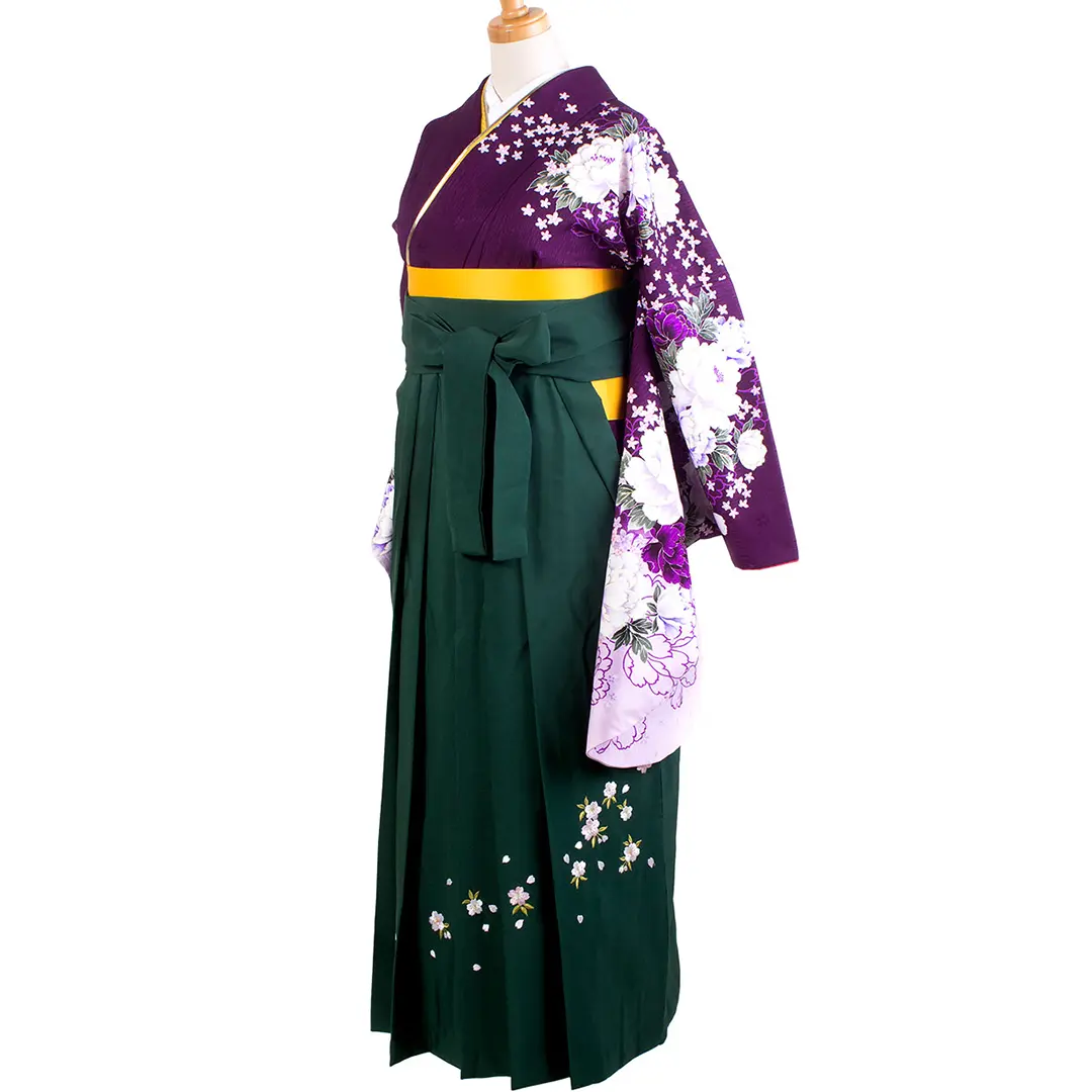 紫色地に牡丹と小花・緑袴（刺繍） （二尺袖）／卒業式 | 宅配着物