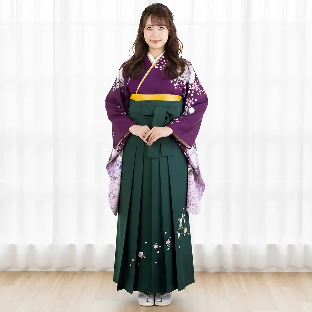 紫色地に牡丹と小花・緑袴（刺繍） （二尺袖）／卒業式 | 宅配着物