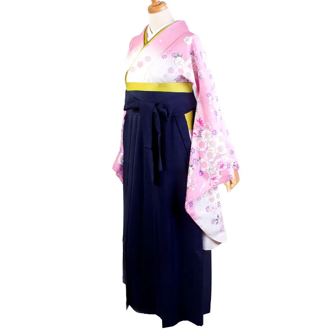 白色地に桜・紺袴（無地） （二尺袖）／卒業式／斜め