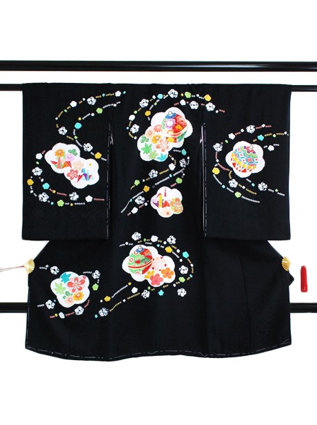 黒地に鈴と折り鶴の祝い着（産着）／女児