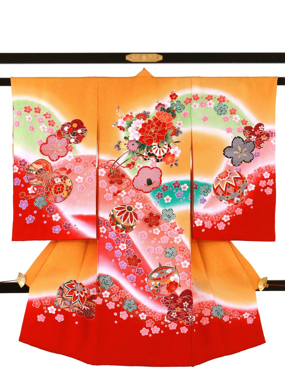 金茶色に桜と山取りの祝い着（産着）／女児